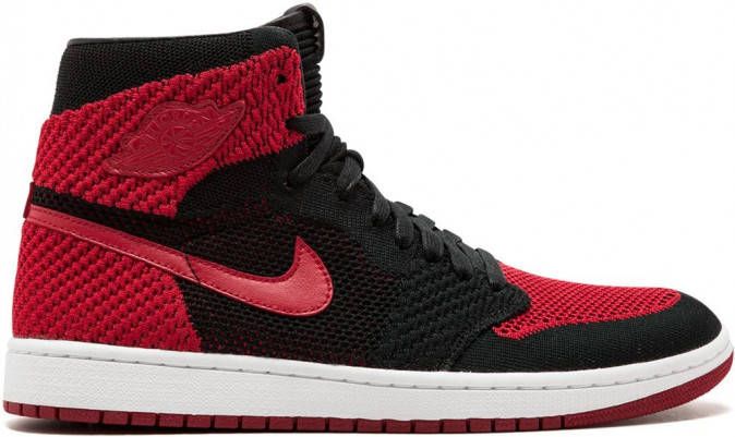 Jordan Air 1 Retro Flyknit high-top sneakers Zwart