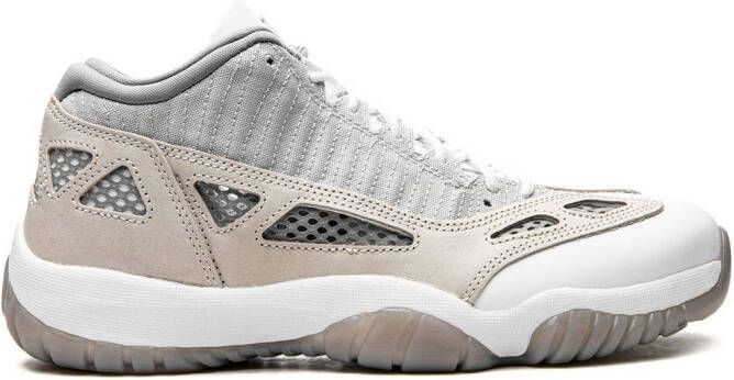 Jordan Air 11 Retro Low sneakers Beige