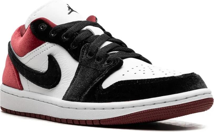 Jordan 1 Low SE "Velvet Black Toe Black White Team Red" sneakers Rood - Foto 2