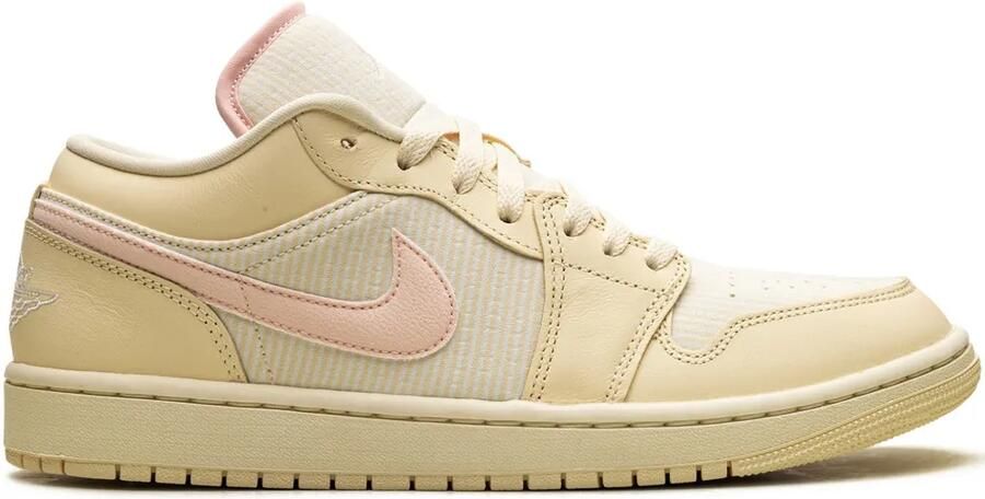 Jordan 1 Low "Seersucker Muslin Sail Coconut Milk Legend Pink" sneakers Beige