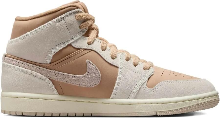 Jordan 1 Mid SE sneakers met veters Beige