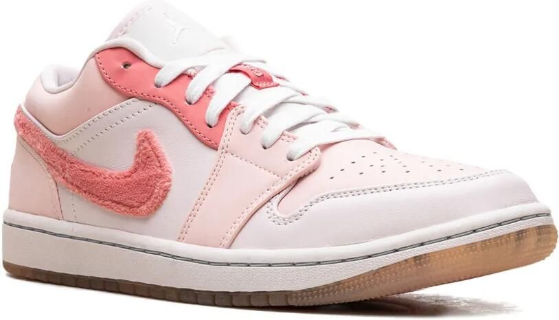 Jordan Air 1 Low SE "Mighty Swooshers Pink" sneakers Roze - Foto 2