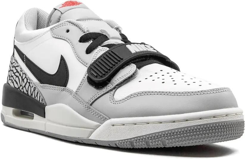 Jordan Legacy 312 low-top sneakers Grijs
