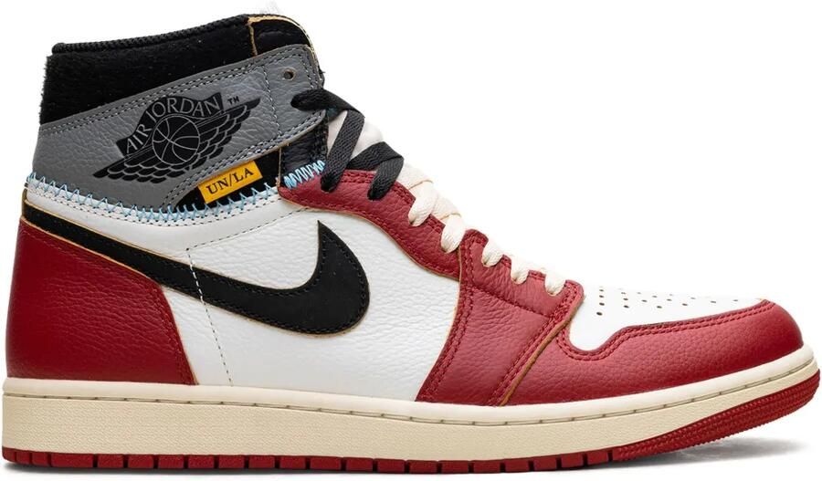 Jordan x Union LA Air 1 Retro High OG "Chicago Varsity Red Black Sail Shadow Grey Muslin" sneakers Wit