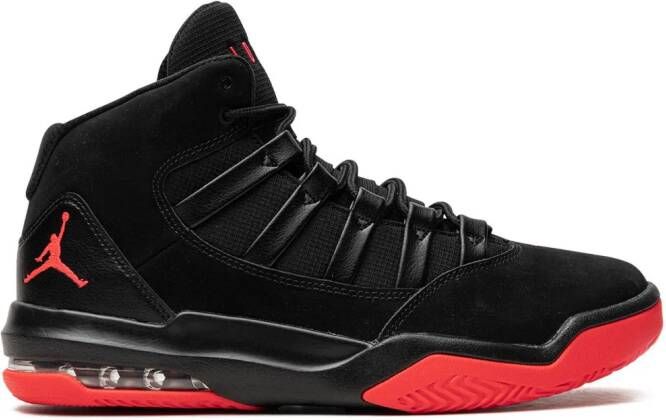 Jordan "Max Aura Infrared sneakers" Zwart