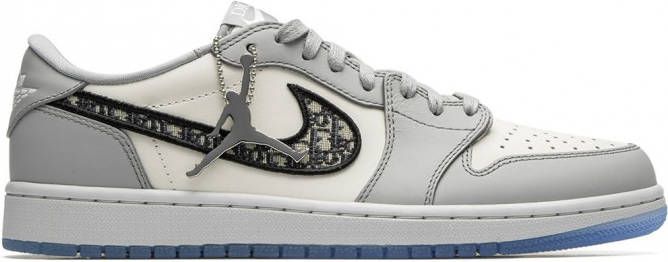 Jordan x Dior Air 1 low-top sneakers Grijs