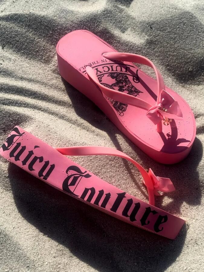 Juicy Couture Heritage teenslippers met sleehak en strik Roze - Foto 3