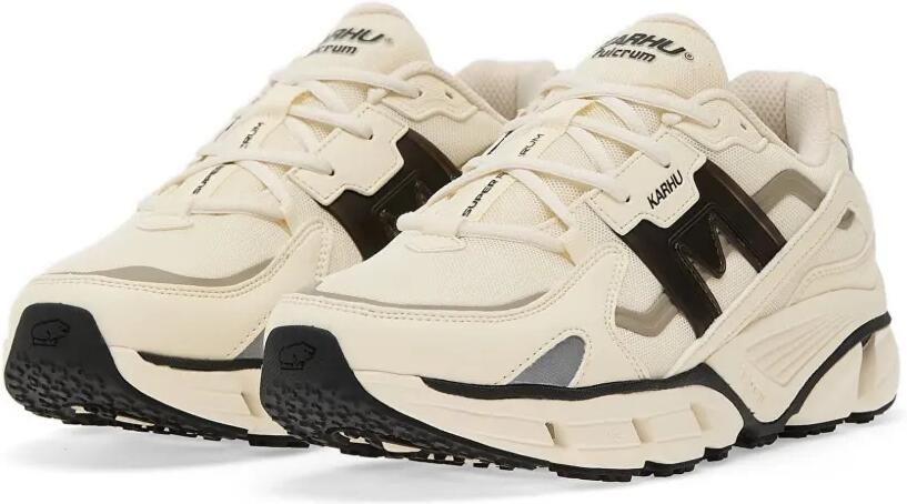 Karhu Super Fulcrum sneakers met vlakken Beige