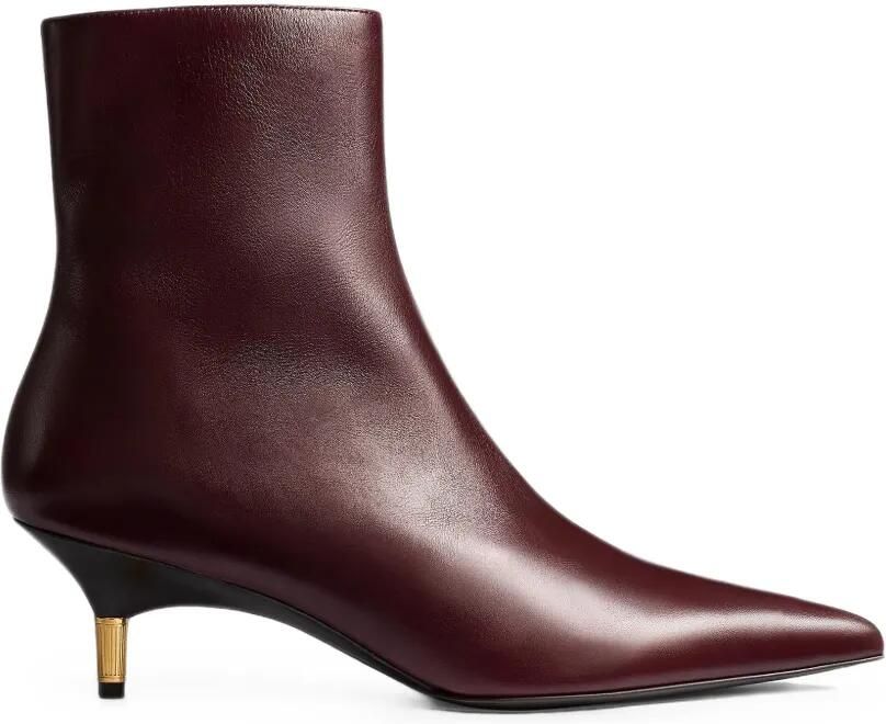 KHAITE Bella enkellaarzen met puntige neus Rood