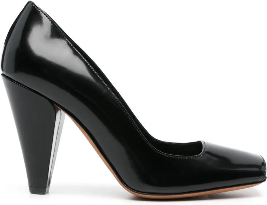KHAITE Gelakte pumps Zwart