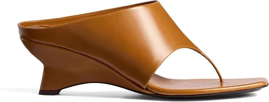 KHAITE Marlow muiltjes Beige