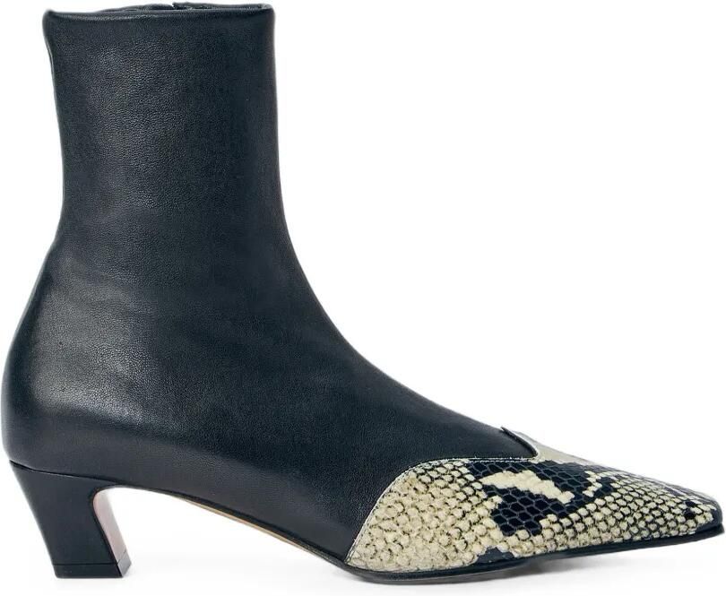 KHAITE snakeskin-effect pointed-toe ankle boots Zwart