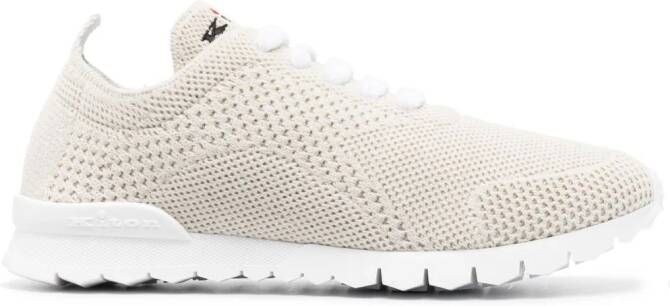 Kiton Geperforeerde sneakers Beige