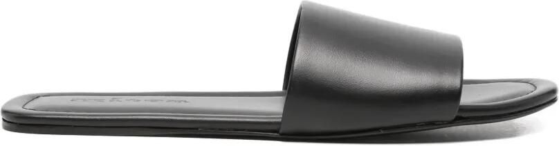 Kiton Leren sandalen Zwart