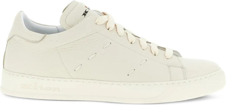 Kiton Leren sneakers met stiksel Beige