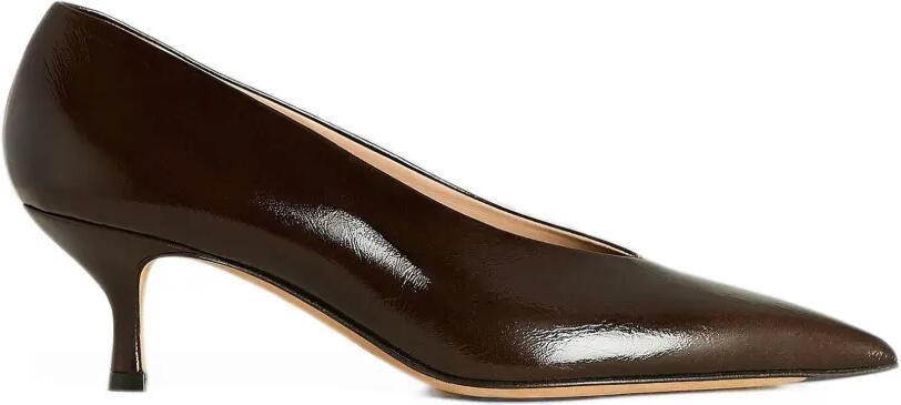 Kiton pointed-toe deep-cut calfskin pumps Bruin