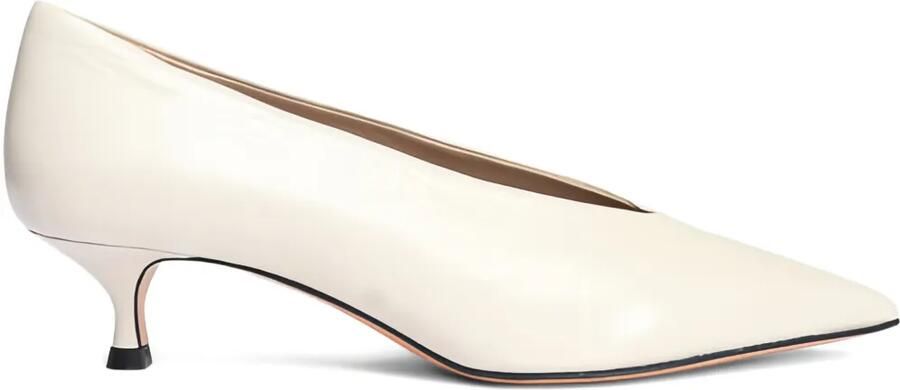 Le Monde Beryl Babouche naplack pumps met kitten hak Beige