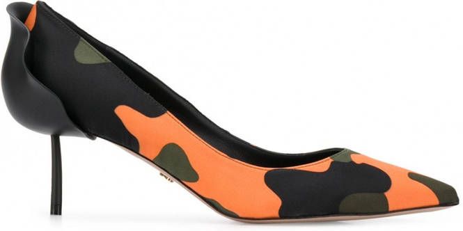 Le Silla Petalo pumps met punthak Oranje