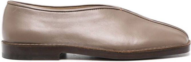 LEMAIRE Loafers met vierkante neus Bruin