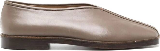 LEMAIRE piped leather slippers Bruin