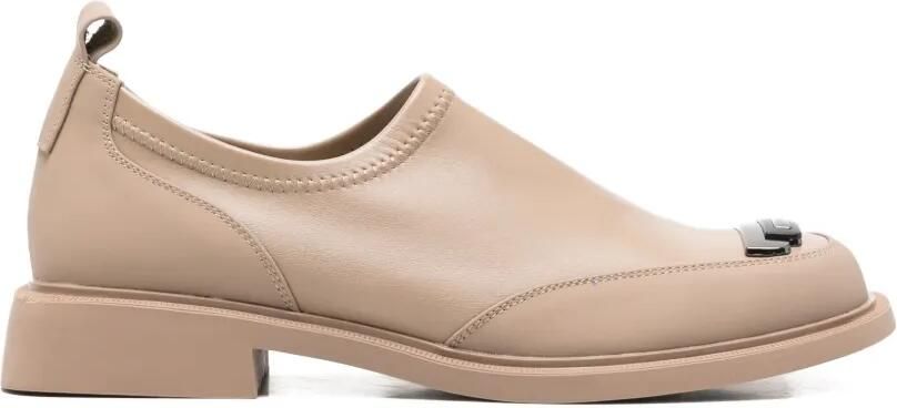 LINDA BAUMANN Loafers met logoplakkaat en treklipje Beige