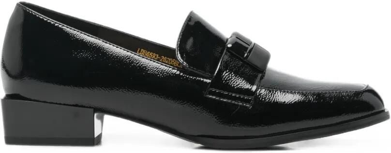 LINDA BAUMANN Pumps met hak lakafwerking en gespdetail Zwart