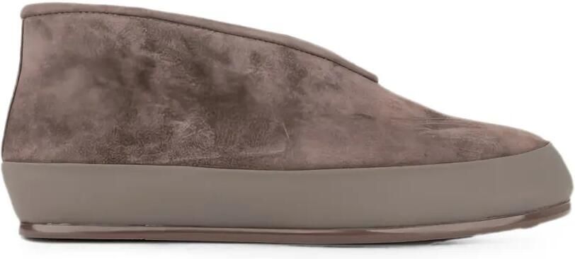 LINDA BAUMANN Suède slip-on sneakers Bruin