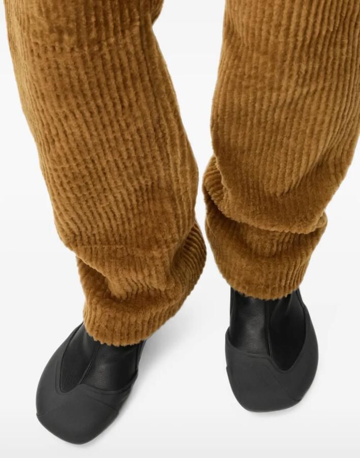 LOEWE The Dive leather kitten-heel boots Zwart