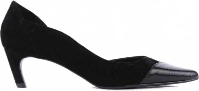 Lola Cruz Elle pumps met puntige neus Zwart