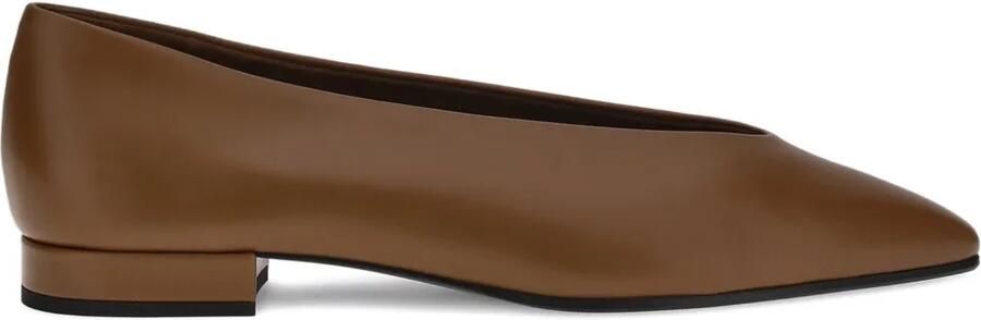 Loro Piana Ballerina's met puntige neus Bruin