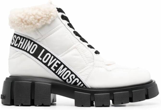 Love Moschino Gewatteerde enkellaarzen Wit