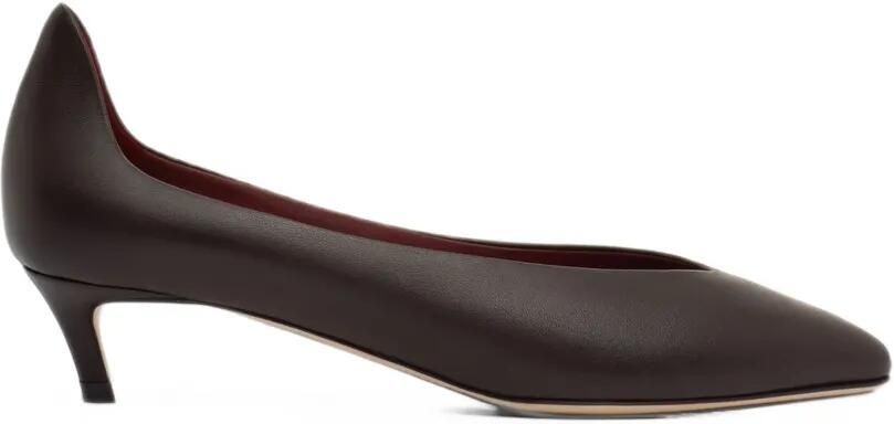 Magda Butrym Pumps met puntige neus Bruin