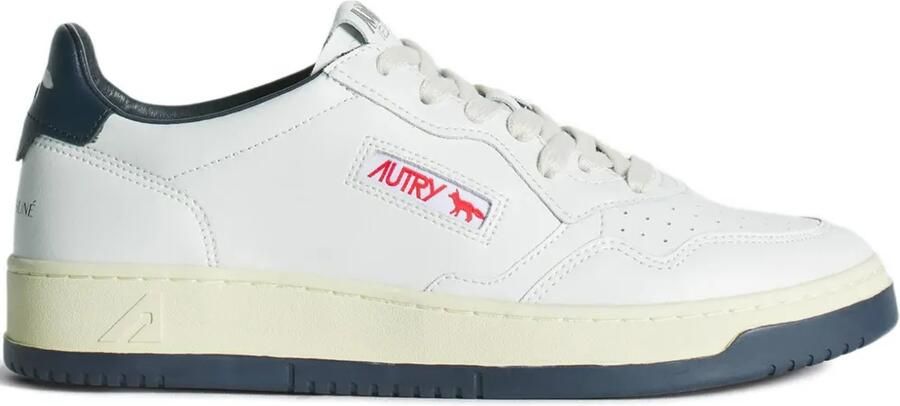 Maison Kitsuné x Autry Medalist geperforeerde sneakers Wit