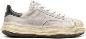 Maison Mihara Yasuhiro BLAKEY distressed canvas sneakers Wit
