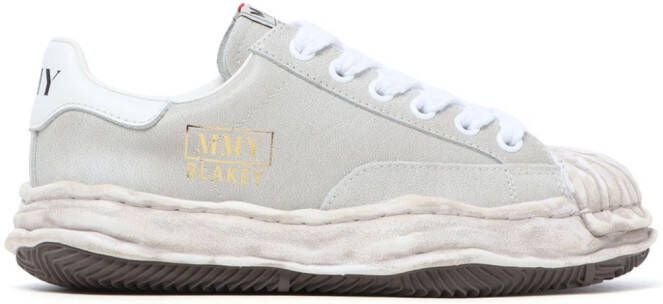 Maison MIHARA YASUHIRO Blakey sneakers met gerafeld effect Wit