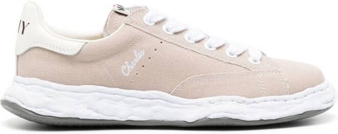 Maison MIHARA YASUHIRO Charles sneakers met klittenband Beige