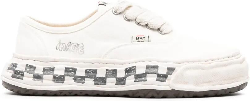Maison MIHARA YASUHIRO Baker graffiti-sole low-top sneakers Wit