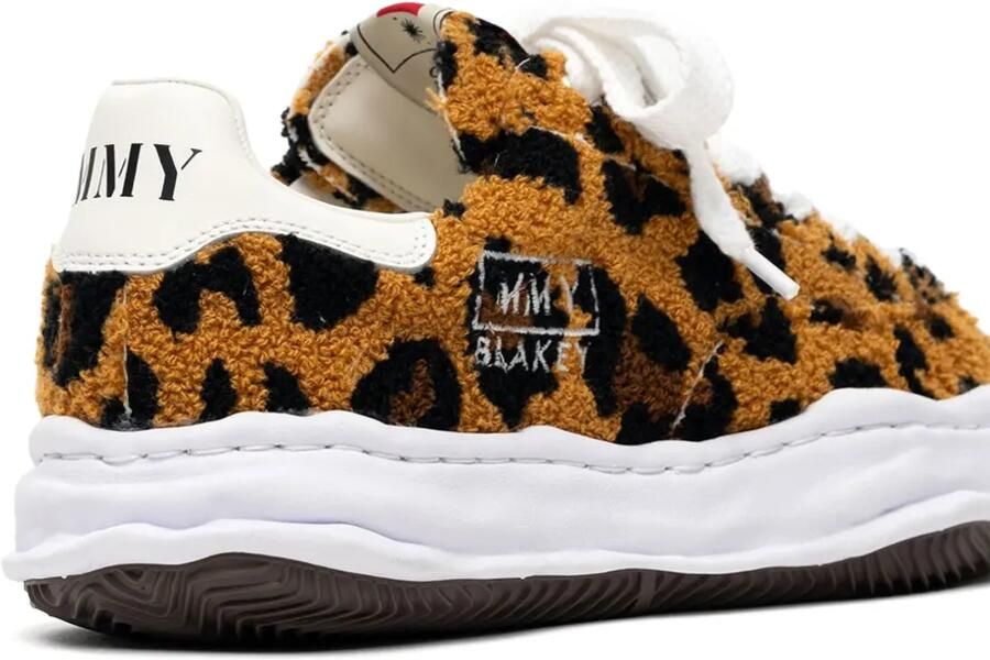Maison MIHARA YASUHIRO "Blakey" OG sole animal chenille low-top sneakers Bruin - Foto 3