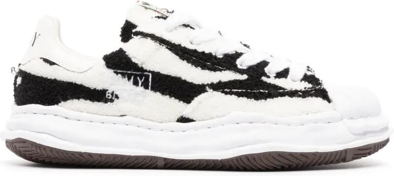 Maison MIHARA YASUHIRO Blakey OG sole animal chenille low-top sneakers Wit - Foto 4