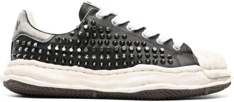 Maison MIHARA YASUHIRO Exclusive Edition Blakey OG sole studded canvas low-top sneakers Zwart