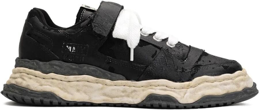Maison MIHARA YASUHIRO Keith low-top sneakers met gescheurde film Zwart