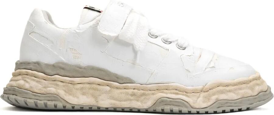 Maison MIHARA YASUHIRO Keith sneakers met veters en gescheurde film Wit