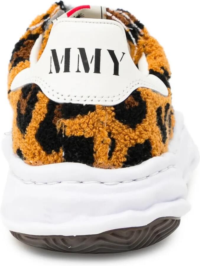 Maison MIHARA YASUHIRO leopard-print shell-toe sneakers Bruin - Foto 2