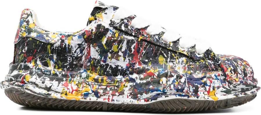 Maison MIHARA YASUHIRO Sneakers met verfspatten Zwart