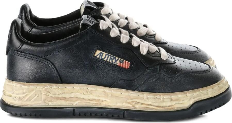 Maison MIHARA YASUHIRO x Autry leather sneakers Zwart