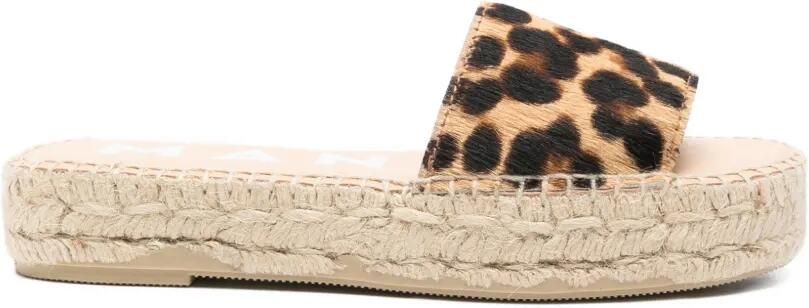 Manebi Espadrilles met luipaardprint Beige
