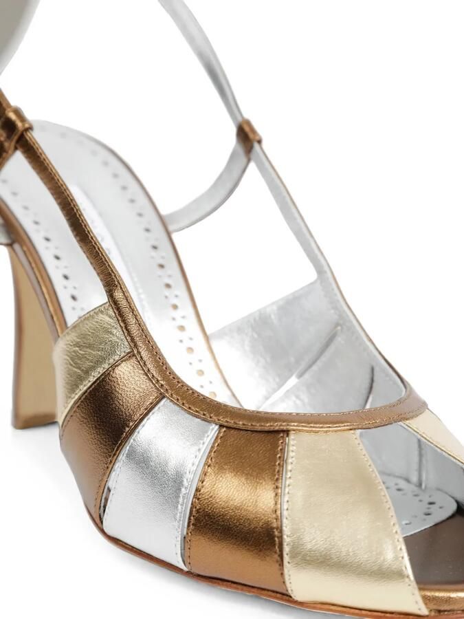 Manolo Blahnik Sandalen met metallic-effect Goud