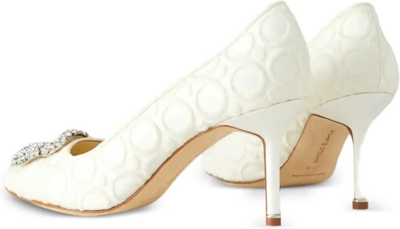 Manolo Blahnik Hangisi pumps met kristallen gesp Beige - Foto 4