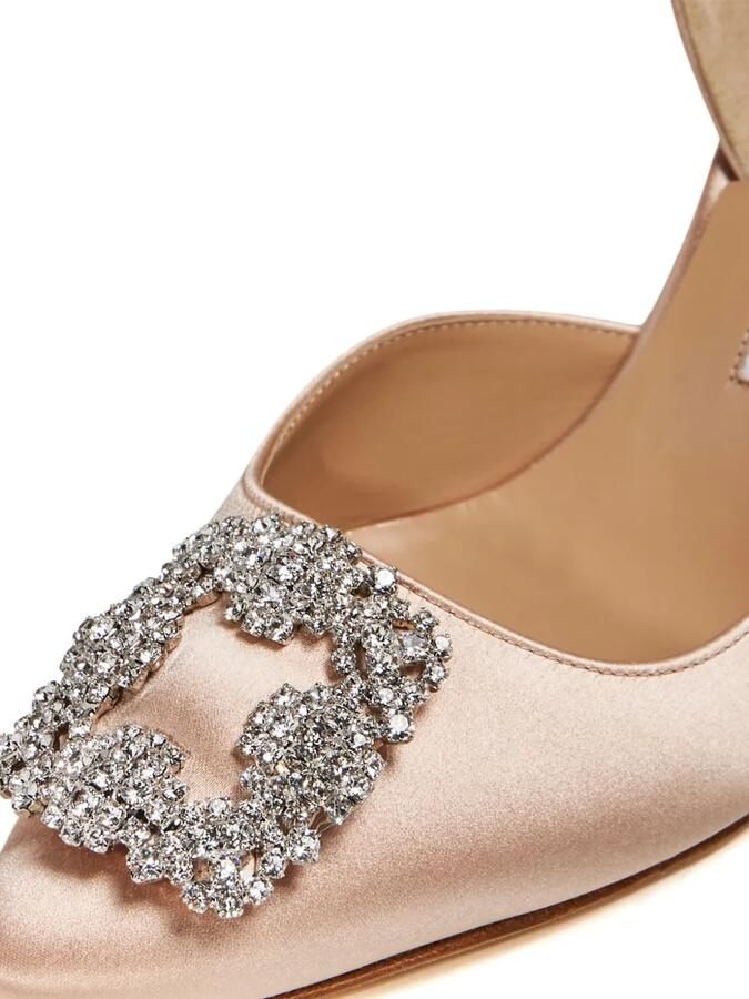 Manolo Blahnik Hangisi pumps met kristallen gesp Beige - Foto 2