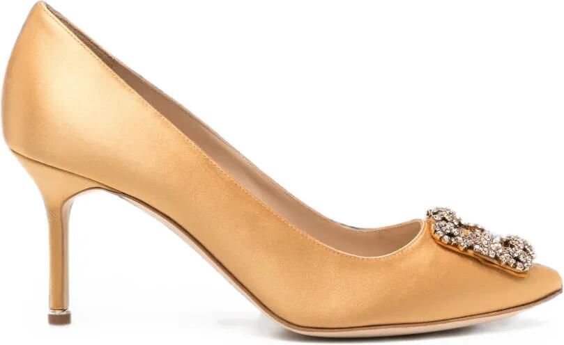 Manolo Blahnik Hangisi pumps met kristallen gesp Goud